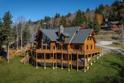 Image de Royal Explorer Lodge Ski-in/Ski-Out Slope-side! ! Snowshoe’s Premier Luxury Cabin