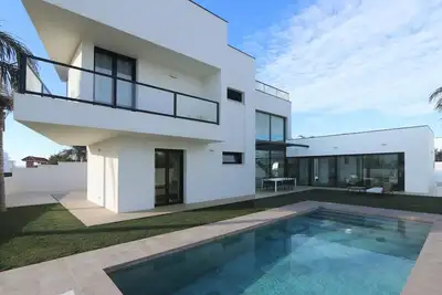 Image de Villa al Mar-Fantastic villa with seaviews and private pool very close to the beach