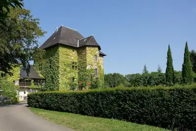Image de Dégustations de Vin! Chateau, Piscine sur place
