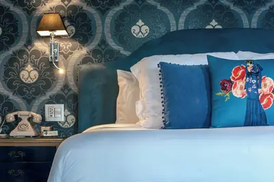Image de Corner Suite: Espacio, Confort y Elegancia Atemporal