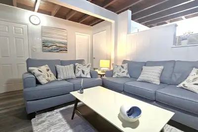 Image de Charming 2-bedroom apt with WiFi, Ac in West Palm Beach Next to the Marina/Beach