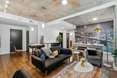 Image de Chic 3br/3ba Condo at 5 Point South