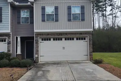 Image de Heritage Square 2