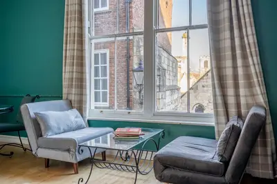 Image de A premium stay that sleeps 4 guests  in 1 bedroom