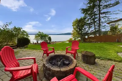 Image de Lena Beach Villa – Luxury Oceanfront Escape