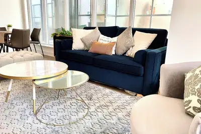 Image de Luxury Lakefront Oasis❤️ Stunning Views of the Lake, Harbour & Toronto Skyline❤️