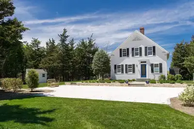 Image de Lavender Hollow - Breathtaking Marshfront Retreat Near Boat Meadow Beach-Eastham