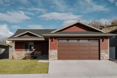 Image de Spacious 5-bedroom house with Ac, 5 minutes from downtown in charming Cody