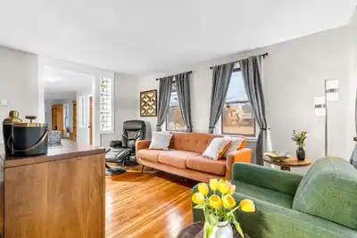 Image de #30 - Spacious & Cozy!