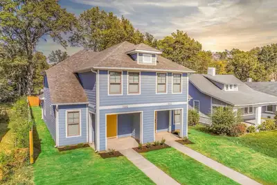 Image de 2-in-1 Home! Entire Duplex for Your Private Stay