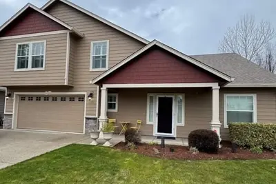 Image de Par 4  Fabulous 4 bedroom next to Salem Oregon Golf Course, 6 miles to downtown.