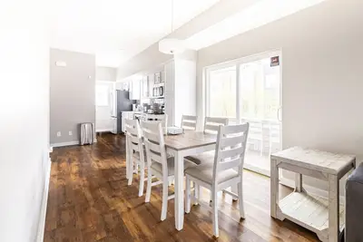 Image de Luxury Downtown Townhome w/ Private Garage Unit 6