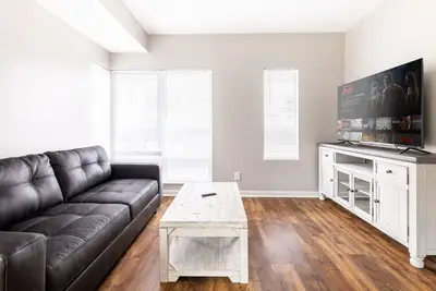 Image de Luxury Downtown Townhome w/ Private Garage Unit 3