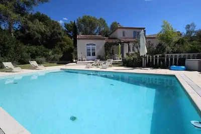 Image de Belle villa climatisée à Poulx, animaux admis (1).