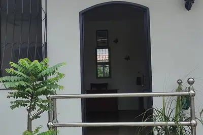 Image de Large house with pool two blocks from the malecon.