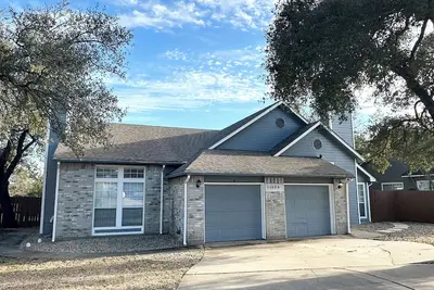 Image de Prime Nw Austin Tx near Domain, Apple, Oracle, high tech corridor upgraded home!