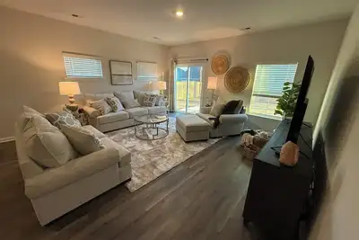 Image de Spacious 4-bedroom house in tranquil Lexington near Lake Murray