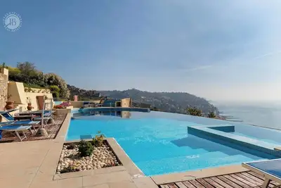 Image de Villa Paradise-Sleeps 20-Pool-Sea Views-pets