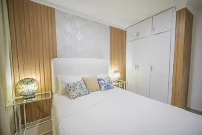 Image de Modern 2br – Pool, Steps to Beach & Nightlife, Guest-Friendly