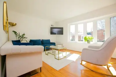 Image de Modern Chic Home W/ Lots Of Natural Light Near Dc