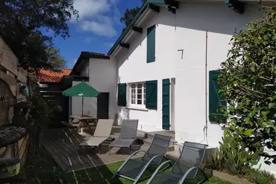 Image de Villa au calme proche du Lac d'Hossegor, golf et Plages. Jardin arboré!
