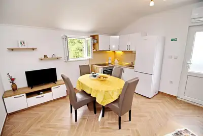 Image de Standard One Bedroom Apartment with Partial Sea View (Novi)