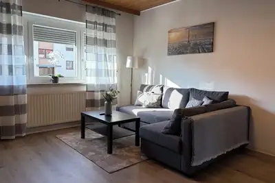 Image de Cozy 3-room apartment with terrace and garden access. Ideal for families