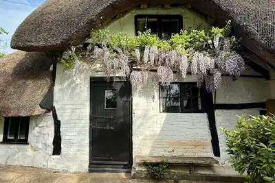 Image de Grade Ii  Quaint Cottage in Berkswell, Close to Nec & Bhx