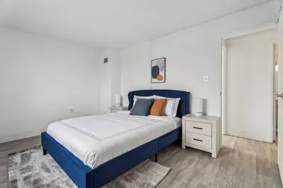 Image de Legacy at Imperial Village 817 I 2Bed 2 Bath