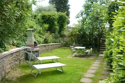 Image de Agréable appartement dans une maison de vacances avec climatisation, piscine, Wifi, Tv, patio