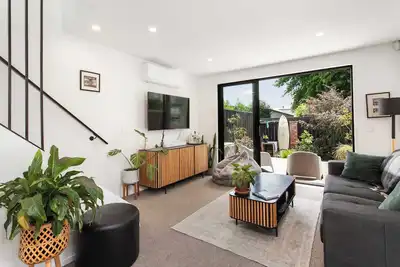 Image de Stylish Rental Merivale - 2-Br home