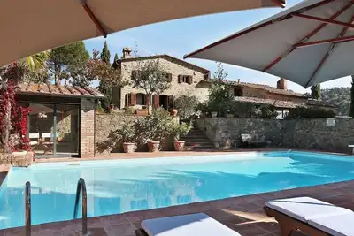 Image de Tenuta Altaluce, Gaiole in Chianti, Siena and Chianti