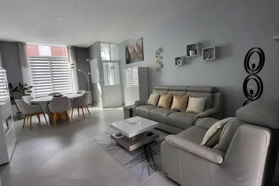 Image de Maison, 3 chambres, idéal travail et vacances à 9km de Lille