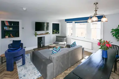 Image de Appartement-en Ville-Salle de bain privée séparée-Central