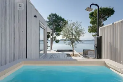 Image de Villa Luna Buqez - 1st Sea line by beach