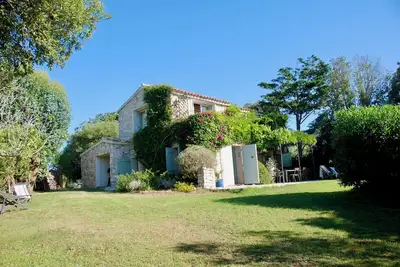 Image de Villa de charme site exceptionnel entre Bonifacio et Spérone. Piscine et vue mer