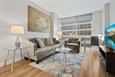 Image de Stay near Everything! Pristine 2br w. Dog Park, Gym & Parking