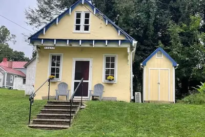 Image de Firehouse Cottage | Walk to all of downtown Hf