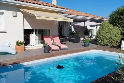 Image de Charmante maison avec piscine et jardin, à 10 min de la mer