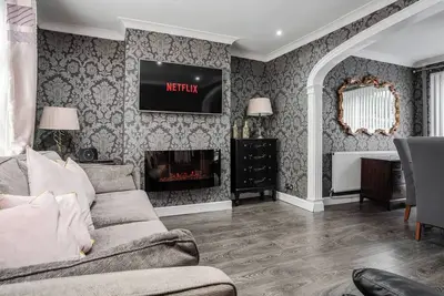 Image de Modern & Peaceful Home | Free Parking