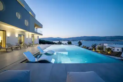 Image de Villa Azure Bliss | 5 Bedrooms | Private Pool | Modern Furnishing | Parking Area | Trogir