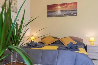 Image de Station Apartment · 1 Min Bus · Garage & Ascenseur