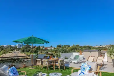 Image de #294 T2 Com Amplo Terraço by Home Holidays