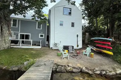 Image de Lakeside 5bed Hot Tub Game Room Fast WiFi 4 TVs Ski Snowmobile Ski Private Beach