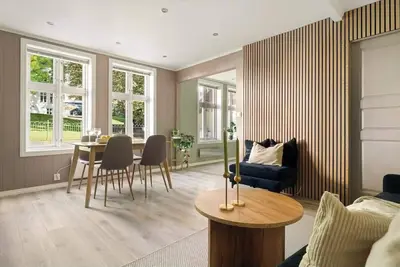 Image de Central & Cozy apartment on Sandvikstorget - close to the city center!