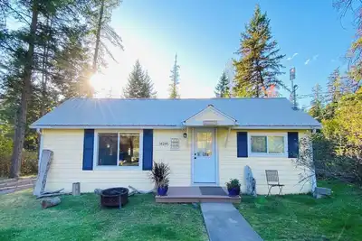 Image de Charley's Cottage • Flathead Lake Beach•Pets Yes!