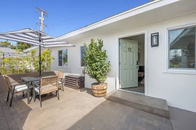 Image de South Oceanside Bungalow 11 - Luxury King Suite + Patio