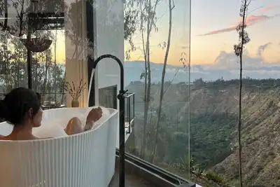 Image de Beautiful tiny home with amazing view and hot tub
