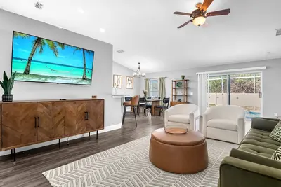 Image de ⚓ New! Boho Bungalow, Heated Pool, Community Amenities, & More! ⚓