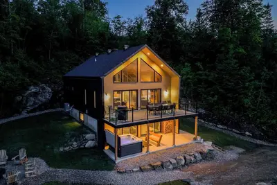 Image de Stø Chalet | Spa couvert 4-saisons | Billard | Foyers | Chargeur Voiture Électr.